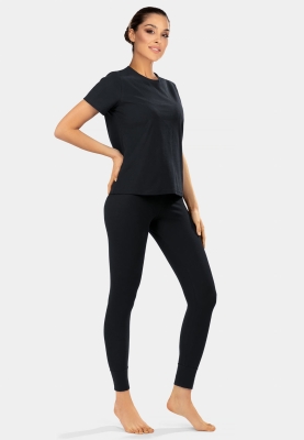 Bluzka czarna prążek_t-shirt z bawełny BLU03-509-1