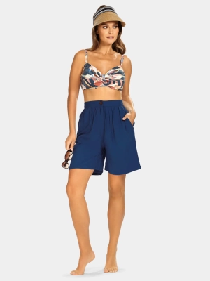 eleganckie-letnie-damskie-spodenki-F124D-839-granatowe-szorty-modelka