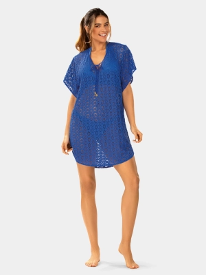 damska-tunika-plazowa-oversize-niebieska-F122A_604H-modelka1