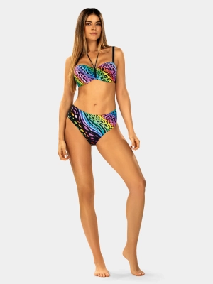 figi-kapielowe-wysoki-stan-modelujace-panterka-fd164-901-modelka1