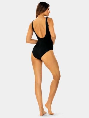 modelujacy-stroj-kapielowy-jednoczesciowy-dla-puszystej-F33-902-modelka4