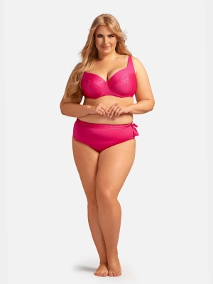 rozowe-figi-kapielowe-damskie-z-wysokim-stanem-FD164D-650S-modelka3