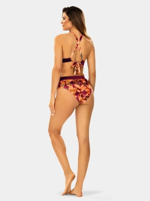 wysokie-figi-damskie-wysmuklajace-talie-FD161A-909-modelka2