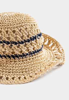 damski-kapelusz-plazowy-w-kolorze-bezowym-bucket-hat-F65-K50-769-ph2