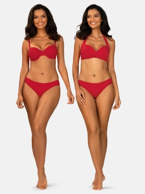 czerwone-figi-kapielowe-klasyczne-dwie-modelki-przod