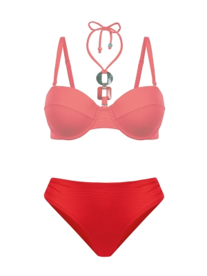 packshot-czerwony-komplet-bikini-gora-i-figi-pogladowe