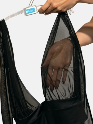 czarne-monokini-z-siatki-detail-przezroczysty-panel