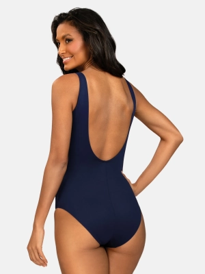 granatowy-modelujacy-stroj-kapielowy-plus-size-w-kwiaty-modelka-tyl