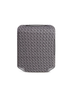 maly-pokrowiec-na-walizke-czarno-bialy-packshot