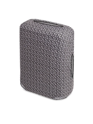 pokrowiec-na-srednia-walizke-bialo-czarny-packshot-bok