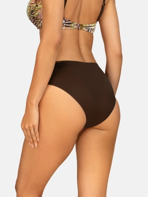 modelujacy-dol-od-bikini-wysoki-stan-gladki-brazowy-tyl-modelka-zblizenie-tyl
