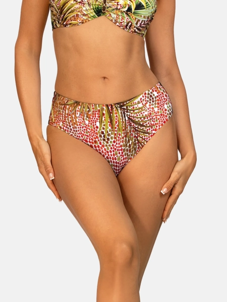 figi-kapielowe-wysoki-stan-tropikalne-liscie-palm-bezowe-modelujace-talie-modelka-przod