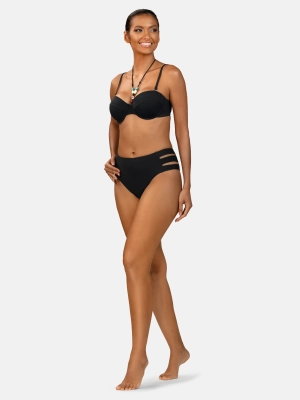 czarna-bardotka-od-bikini-push-up-prazkowany-material-cala-sylwetka-modelka-przod