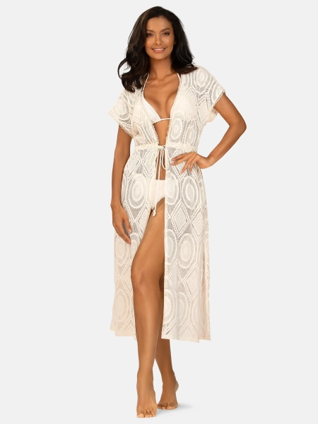 dluga-sukienka-plazowa-narzutka-azurowa-ecru-boho-maxi-f120a-641h-modelka-przod