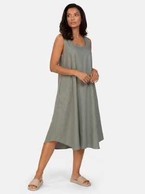 letnia-sukienka-khaki-oversize-zabudowane-plecy-tyl