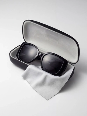 czarne-okulary-przeciwsloneczne-bella-black-gg-w-etui-skos